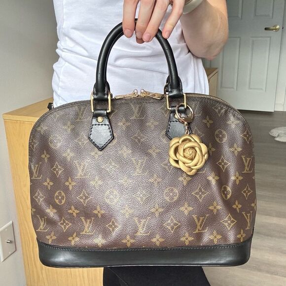 ✅AUTHENTIC✅LOUIS VUITTON ALMA PM - Picture 1 of 15